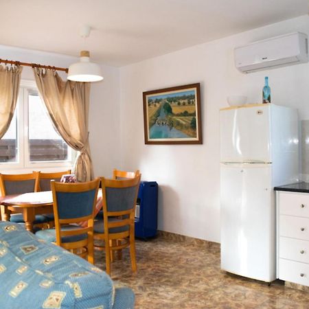 Merika Complex 1 Hou.32 Larnaca Zewnętrze zdjęcie